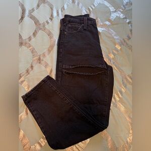 Women ‘s black jeans